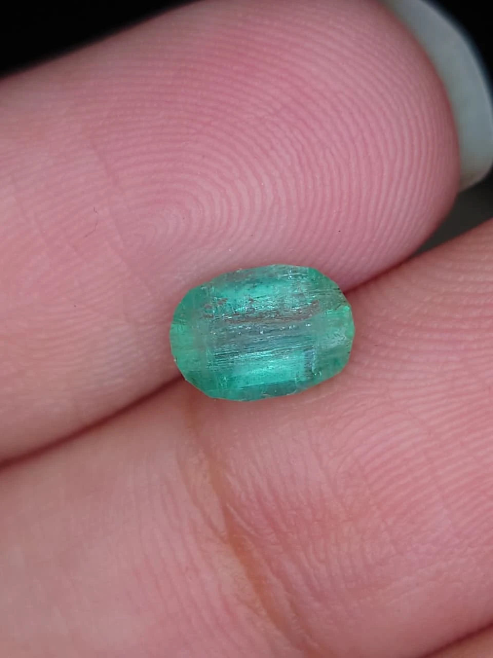 0.9ct Natural Oval Faceted Panjsher Emerald from Afghanistan — view 1